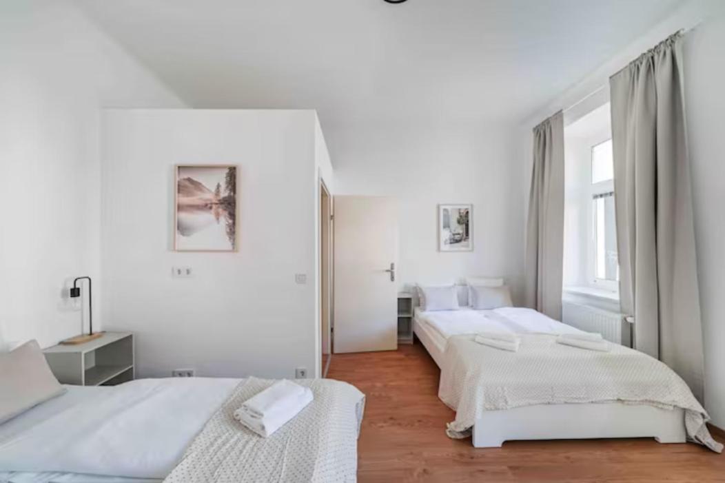 Apartments Next To Schoenbrunn - Free Parking !!! Вена Экстерьер фото