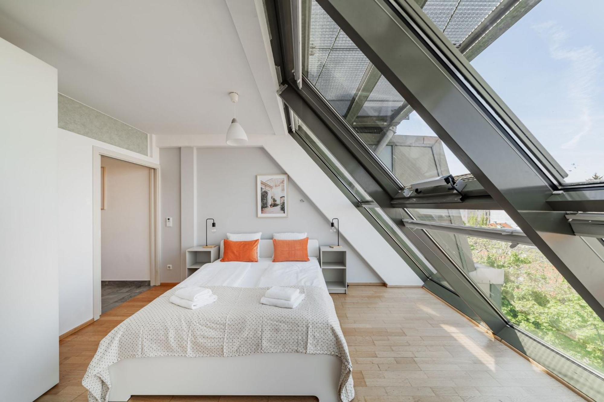 Apartments Next To Schoenbrunn - Free Parking !!! Вена Экстерьер фото